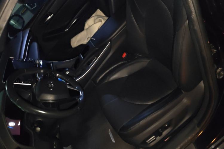 Used Toyota Avalon 2019 2.0L Luxury Edition China VI Standard
