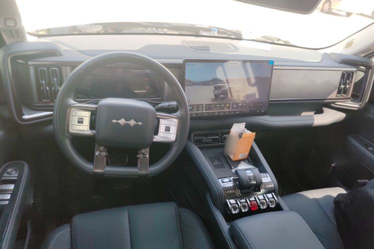 Used Formula Leopard 5 2023 Explore Edition