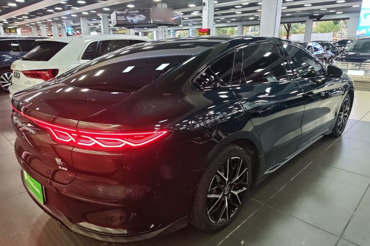 Used BYD Han 2022 EV 610 km All-Wheel-Drive Qianshan Cui Limited Edition
