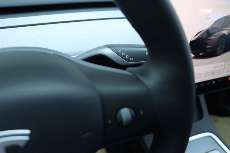 Used Tesla Model 3 2025 Rear-Wheel-Drive Version
