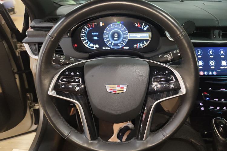 Used Cadillac XTS 2018 28T Luxury Edition Steering Wheel