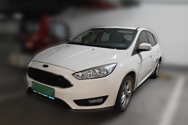 Used Ford Focus 2015 Hatchback 1.6L Manual Comfort Edition Guazi used car, China used car export, Used car for sale, Used cars, Cheapest cars for sale