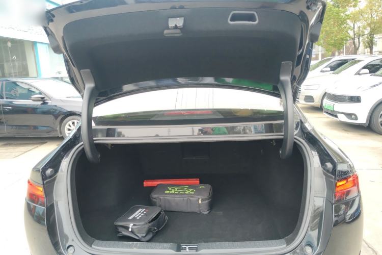 Used XPeng P5 2022 550E Trunk
