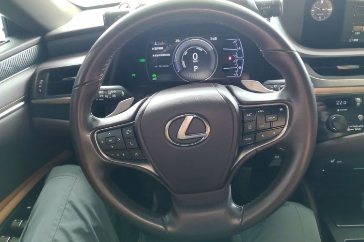 Used Lexus ES 2018 300h Premier Edition China VI Standard
