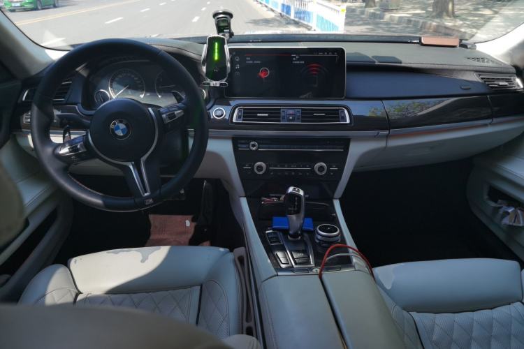 Used BMW 7 Series 2009 730Li Luxury Model
