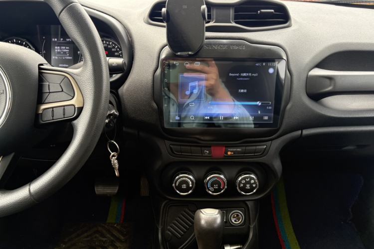 Used Jeep Renegade 2017 180T Automatic High-Energy Version