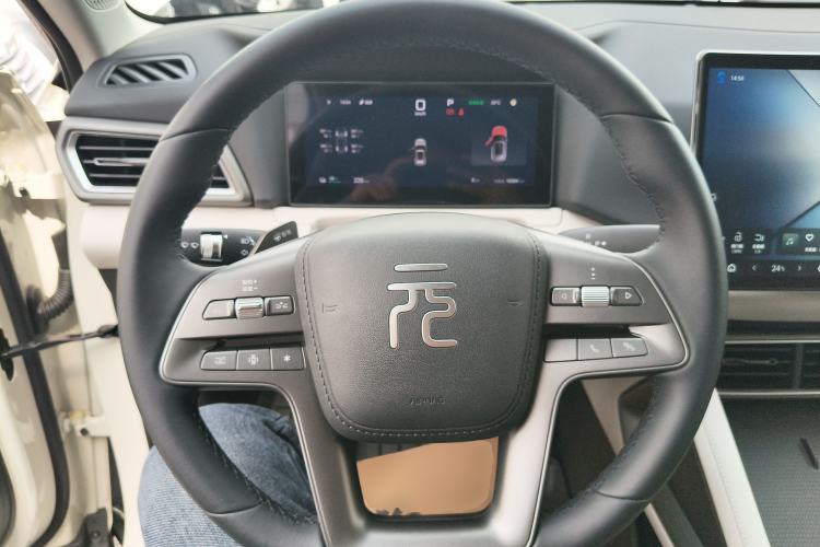 Used BYD Yuan UP 2025 Intelligent Driving Version 401 KM Dynamic Edition