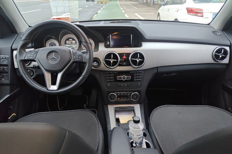 Used Mercedes-Benz GLK-Class 2013 GLK 300 4MATIC Dynamic Sunroof Model