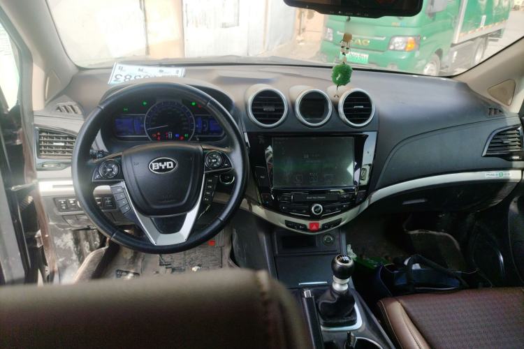 Used BYD S7 2015 1.5T Upgraded Manual Luxury Model