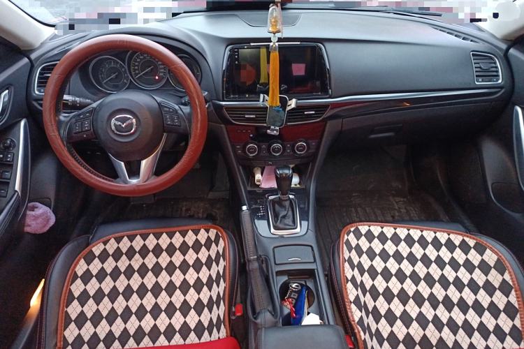 Used Mazda Atenza 2014 2.0L Blue Sky Fashion Edition Center Console