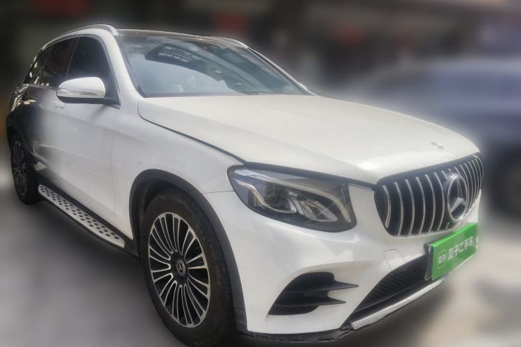 Used Mercedes-Benz GLC 2019 GLC 260 4MATIC Dynamic Edition Front Right 45 Deg