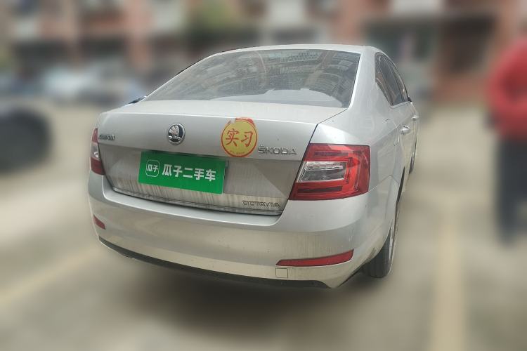 Used Skoda Octavia 2015 1.6L Manual Yijun Edition
