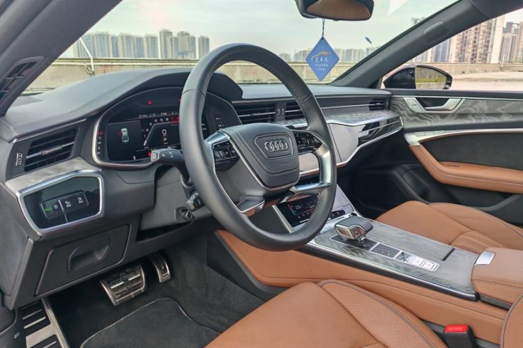 Used Audi A7L 2024 55 TFSI quattro Flagship Model Interior 4