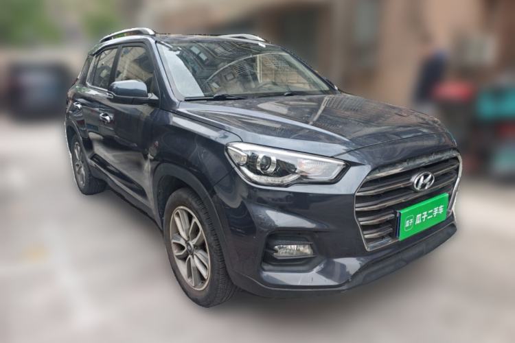 Used Hyundai ix35 2019 2.0L Automatic 2WD Zhiyong·Changxiang Edition China VI Standard Front Right 45 Deg