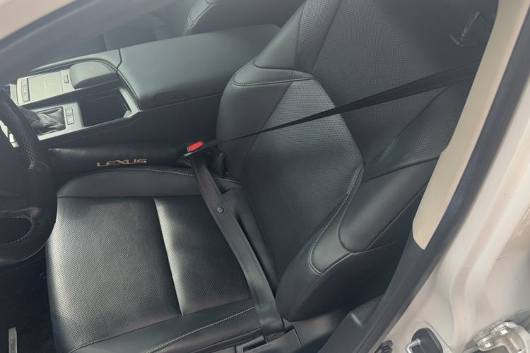 Used Lexus ES 2018 300h Premier Edition China VI Standard
