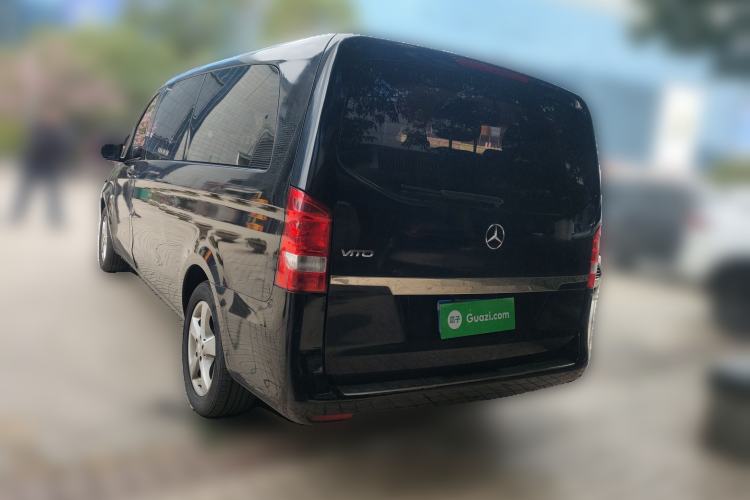 Used Mercedes-Benz Vito 2016 2.0T Elite Version 9-seater