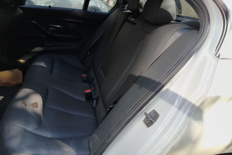 Used BMW 3 Series 2016 320Li Ambition Model
