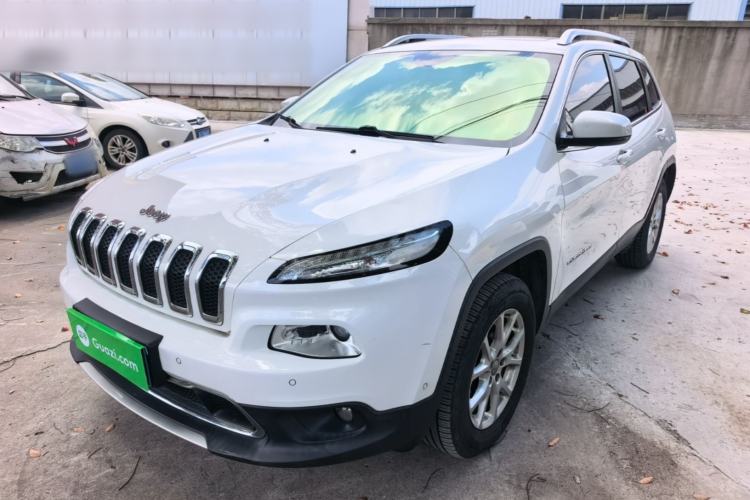 Used Jeep Cherokee 2016 2.4L Professional Edition Guazi used car, China used car export, Used car for sale, Used  cars, Cheapest cars for sale