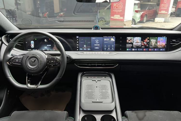 Used VOYAH FREE 2025 318 318 km Rear-Drive Touring Edition