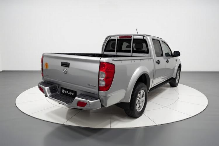 Used Great Wall Wingle 5 2017 2.0T European Version Diesel Two-Wheel Drive Advanced Large Double-Cab GW4D20E
