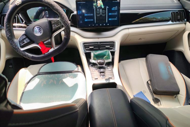 Used BYD Song PLUS New Energy 2021 DM-i 110KM Flagship PLUS Center Console