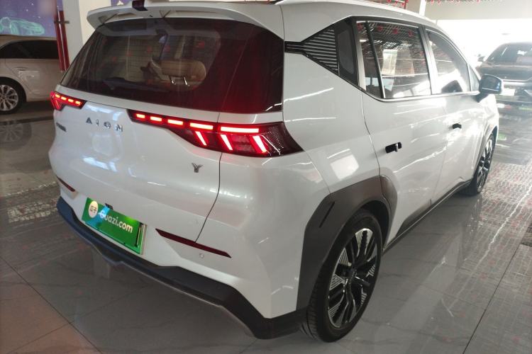 Used AION Y 2022 70 Tech Edition Lithium Iron Phosphate