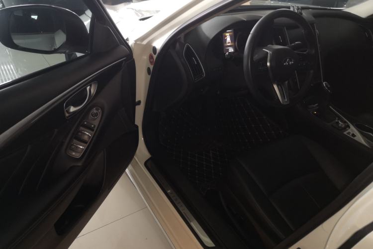 Used Infiniti Q50L 2022 2.0T Comfort Edition
