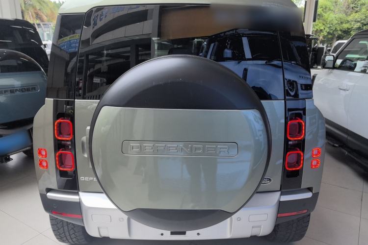 Used Land Rover Defender 2020 110 P400 HSE Rear