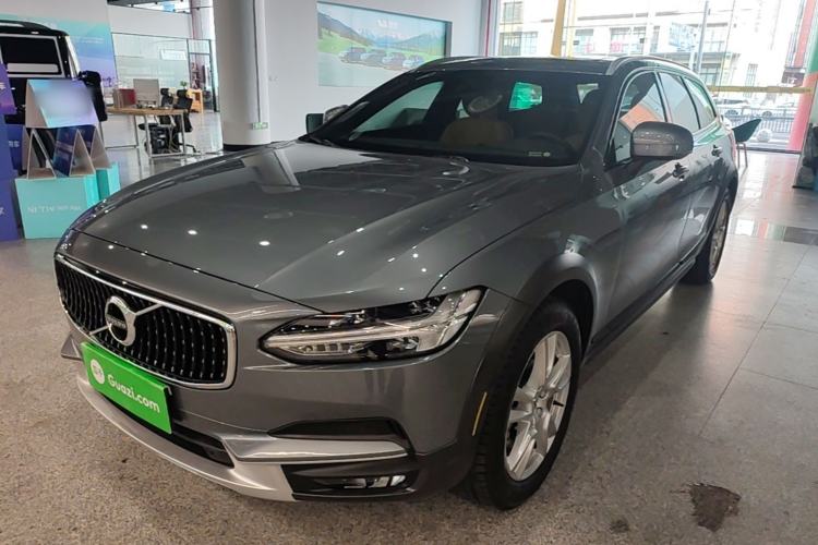 Used Volvo V90 2019 Cross Country T5 AWD Smart Range Version China VI Standard
