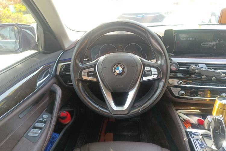 Used BMW 5 Series 2019 Facelifted 525Li Luxury Package
