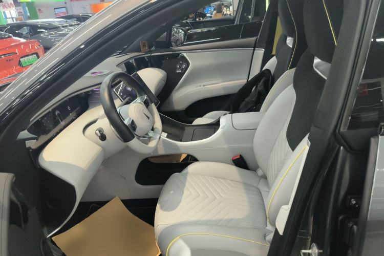 Used Avatr 11 2023 Harmony 90-degree Rear-wheel Drive Edition Left Front Seat