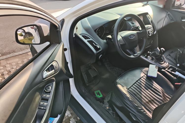 Used Ford Focus 2015 Hatchback 1.6L Manual Comfort Edition