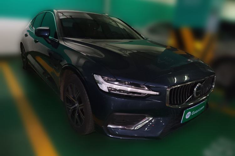 Used Volvo S60 2025 B4 Zhiyi Luxury Edition