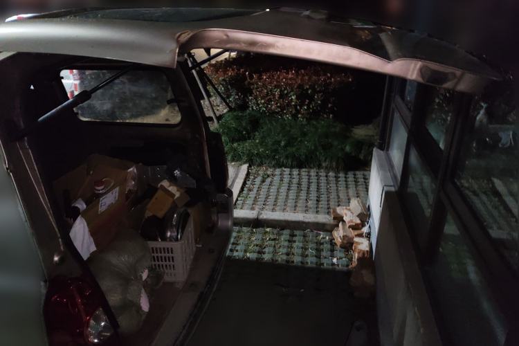 Used Wuling Rongguang 2011 1.2L Base Version Trunk