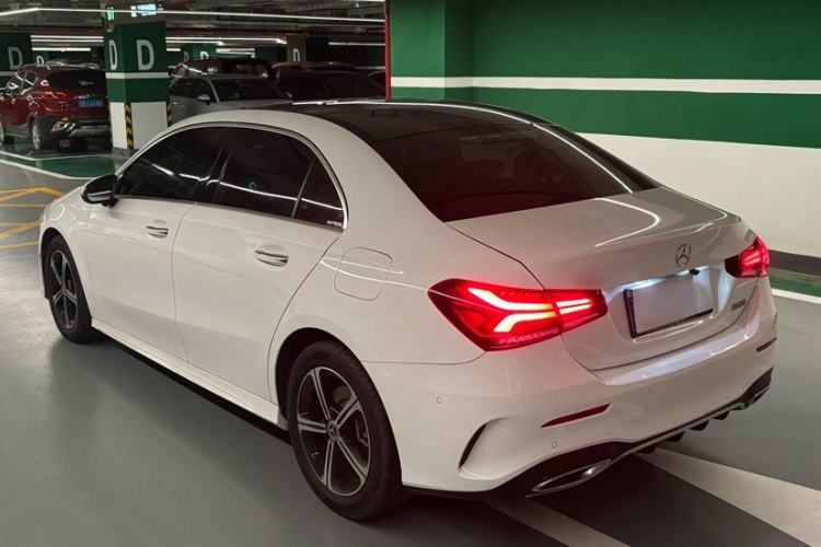 Used Mercedes-Benz A-Class 2022 Revised Version A 200 L Sport Sedan Fashionable Style Exterior 2