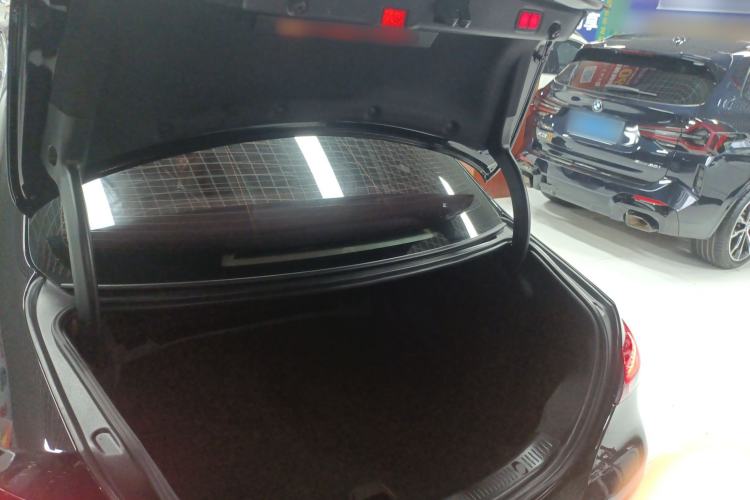 Used Mercedes-Benz E-Class 2021 E 300 L Premium Edition