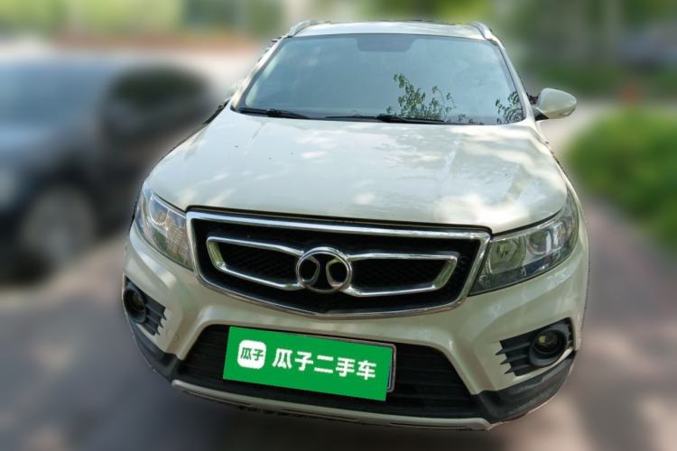 Used BAIC Senova X55 2016 1.5T CVT Comfort Version Front