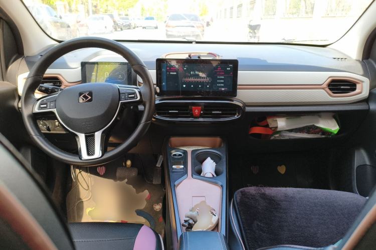 Used SOL E10X 2021 302 km Range Fashion Edition 31.4 kWh
