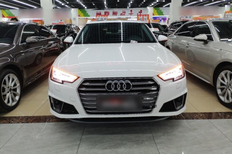 Used Audi A4L 2019 40 TFSI Fashion Edition China VI Emission Standard