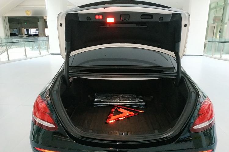 Used Mercedes-Benz E-Class 2017 E 300 L Sporty and Stylish Model Trunk