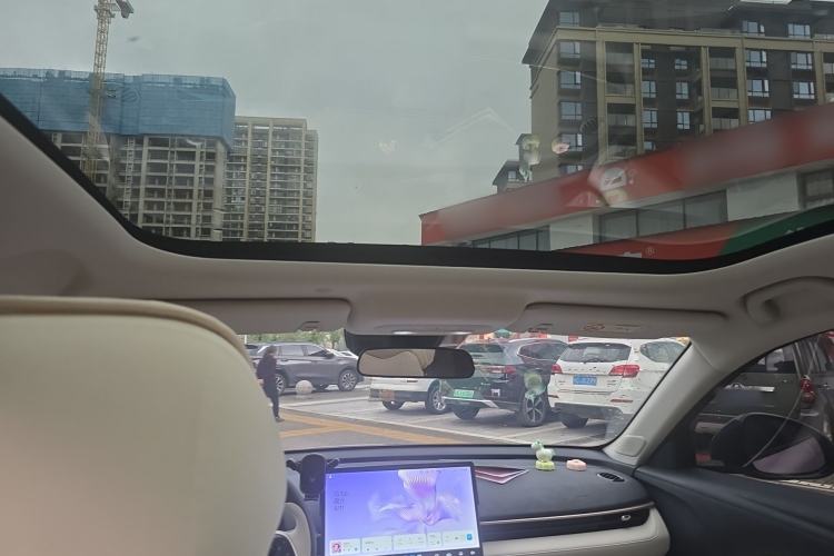 Used ARCFOX T1 2025 Model 425 PLUS Headliner