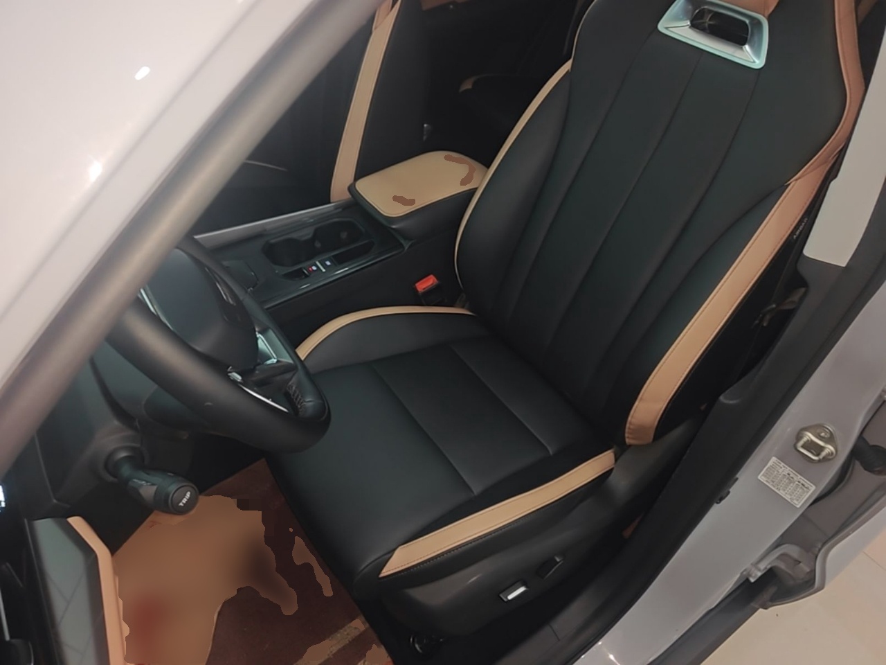 Geely Auto Haoyue PRO 2024 1.5T DCT Zongheng+ — снимка 17