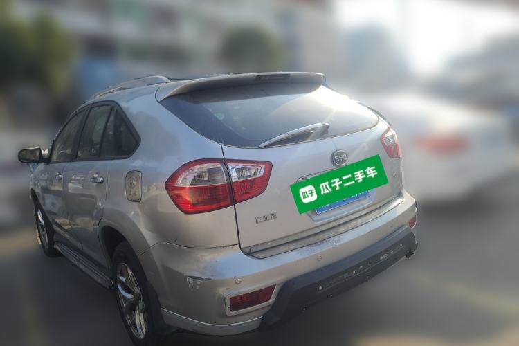 Used BYD S6 2011 2.0L Manual Luxury Edition
