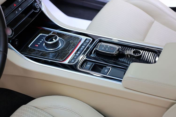 Used Jaguar XFL 2020 XFL 2.0T P250 Four-Wheel Drive Luxury Edition