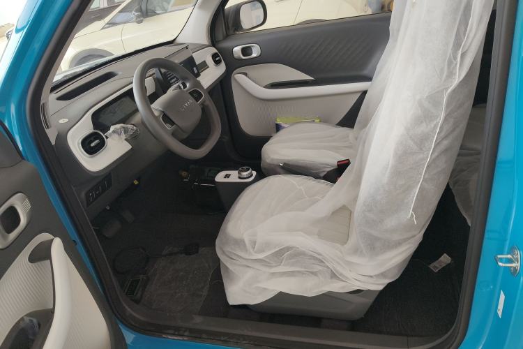 Used Livan Blue Balloon 2025 Model Dynamic Version Left Front Seat