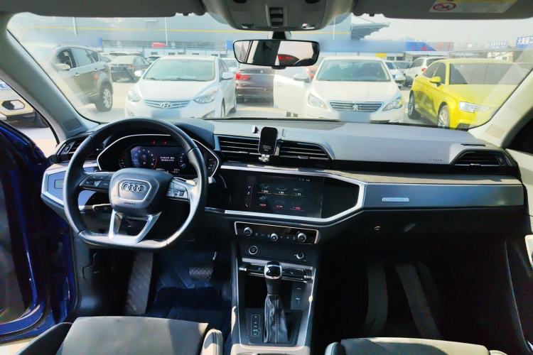 Used Audi Q3 2021 35 TFSI Fashion Dynamic Model
