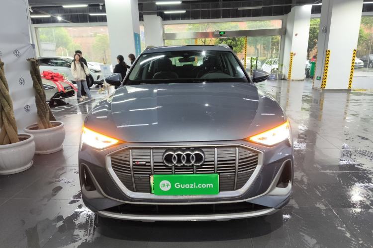 Used Audi e-tron 2021 50 quattro Luxury Edition
