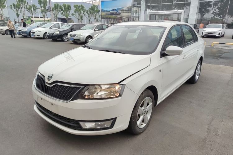 Used Skoda Rapid 2015 1.6L Manual Smart Selection Model