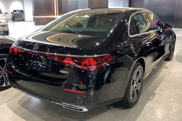 Used Mercedes-Benz E-Class 2026 E 260 L Classic Edition
