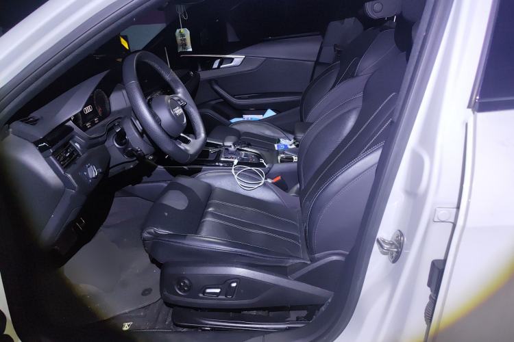 Used Audi A4L 2024 40 TFSI Luxury Dynamic Edition